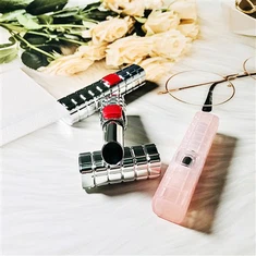 luksuzne posude za sjajilo za usne