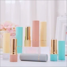 Prilagođeni kontejneri za usne